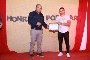 Aba matérias para construção é indica a honraria popular em União Bandeirantes pela população.