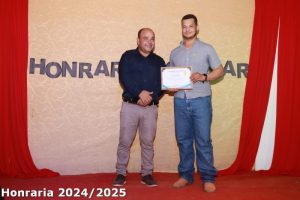 O Café Filé recebe o premio de Excelência em qualidade em evento de honraria popular de União Bandeirantes.